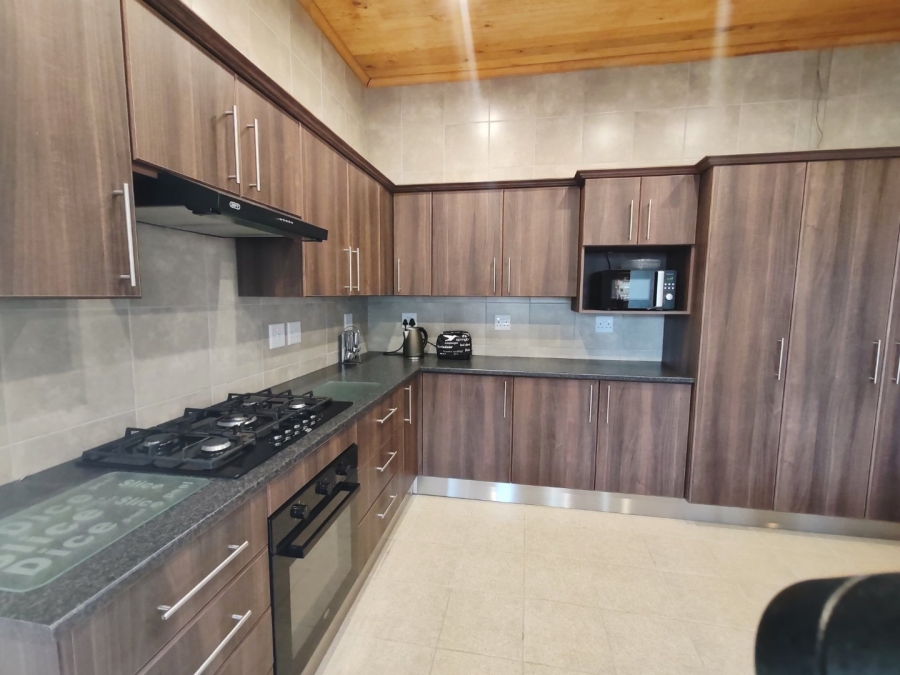 4 Bedroom Property for Sale in Newton Park Eastern Cape